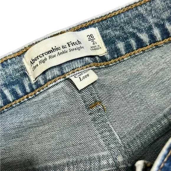 Abercrombie & Fitch Curve Love High Rise Ankle Straight Jeans Size 2 Short - Picture 4 of 7